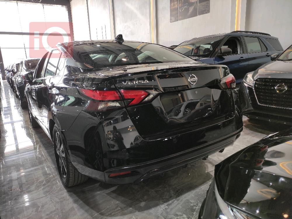 نیسان سێنترا